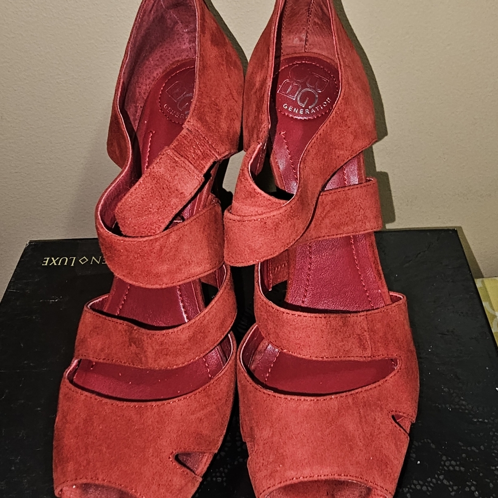 BCBG  Suede sandals